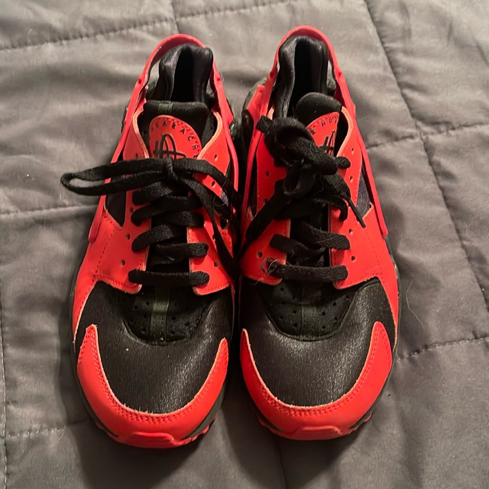 Nike huaraches sneakers